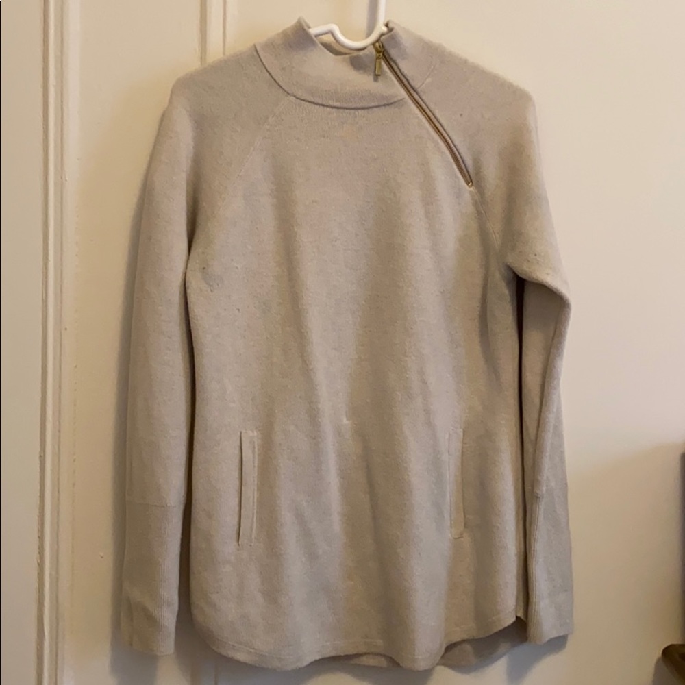 Tahari Sweater